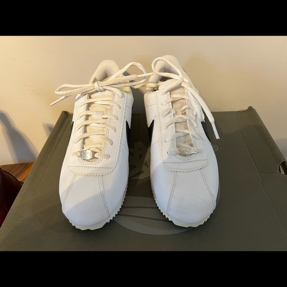 brand new women nike US size 6，UK 5.5 - Picture 1 of 4